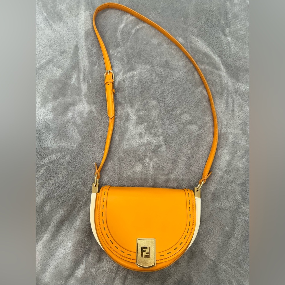 FENDI Vitello King Plexiglass Derail Moonlight Shoulder Bag Clementine Ivory